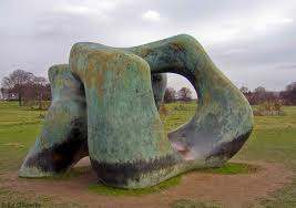 Henry Moore: 'Large two Forms'; bronze cast, 1966-69 Henry Moore: 'Large two Forms'; bronze cast, 1966-69