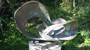 Barbara Hepworth: 'Forms in movement (Pavan) 1956 - 1959, bronze cast in 1967